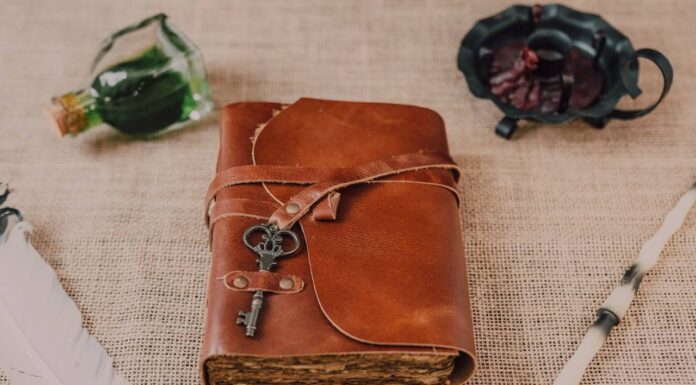 Como preservar o acabamento original do couro antigo